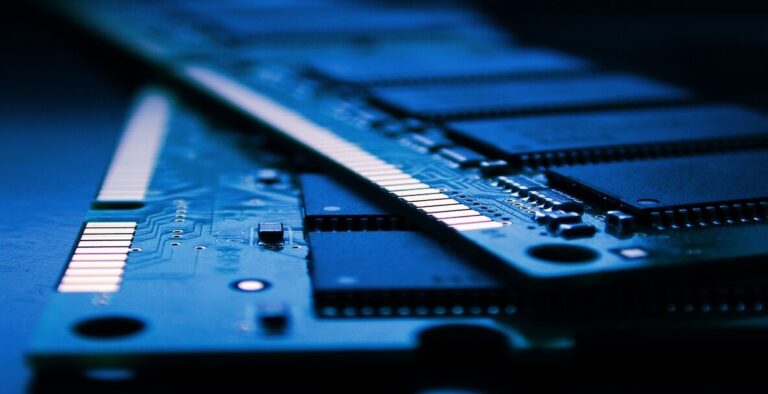 Why is advanced memory becoming a bottleneck for AI growth?